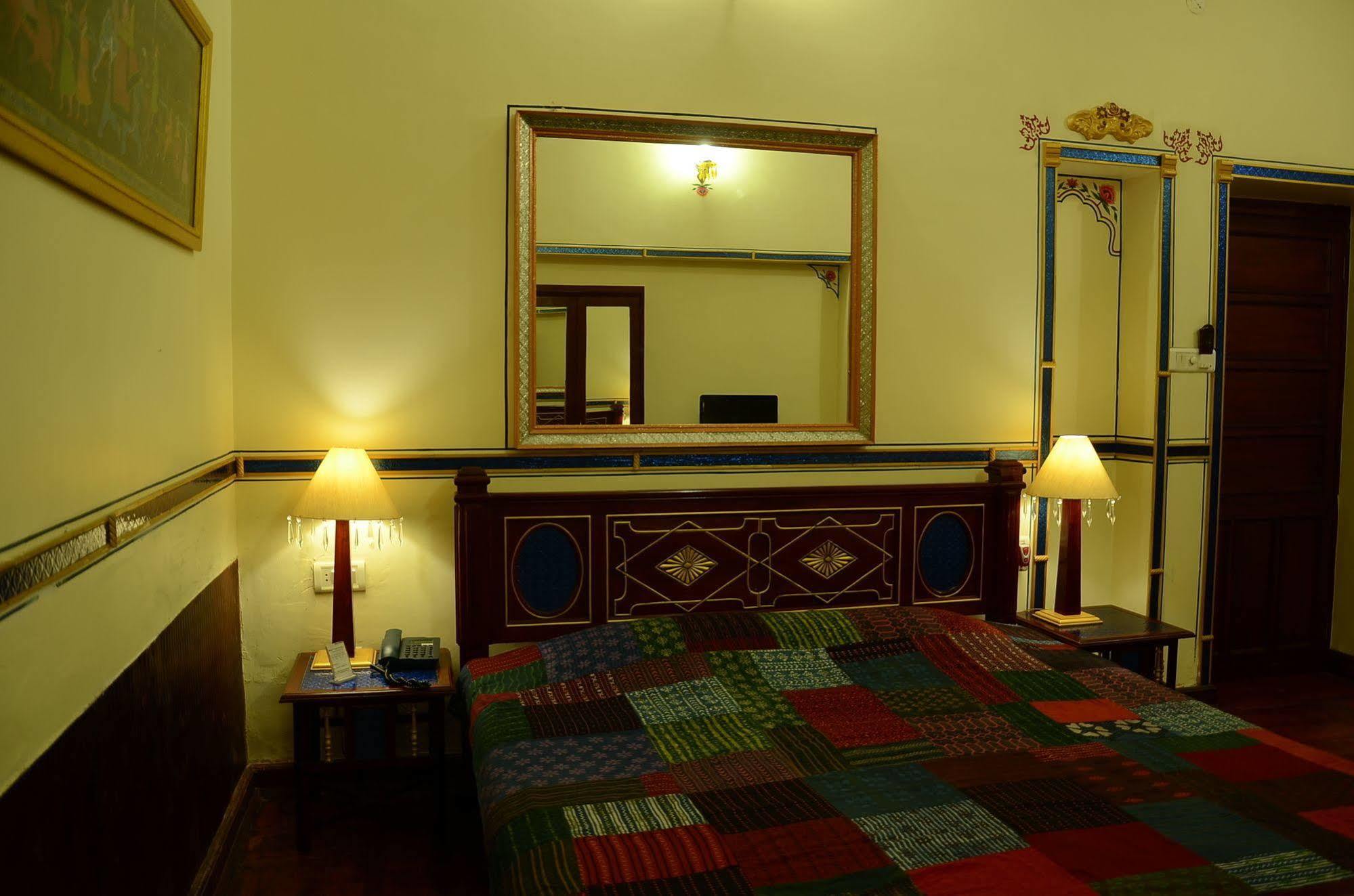 Hotel Vimal Heritage Jaipur Luaran gambar